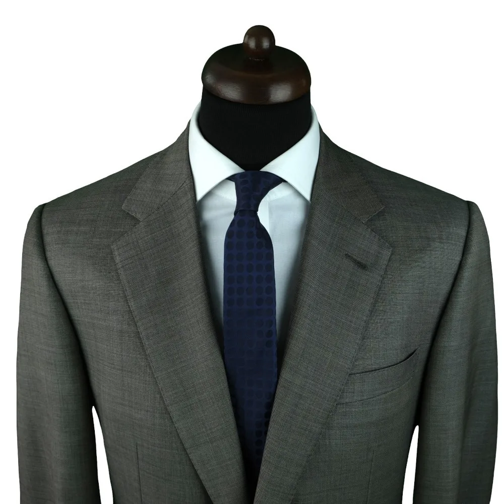 CRAVATE HOMME DE MARQUE UNGARO. BLEU MARINE À GROS POIS – Image 3