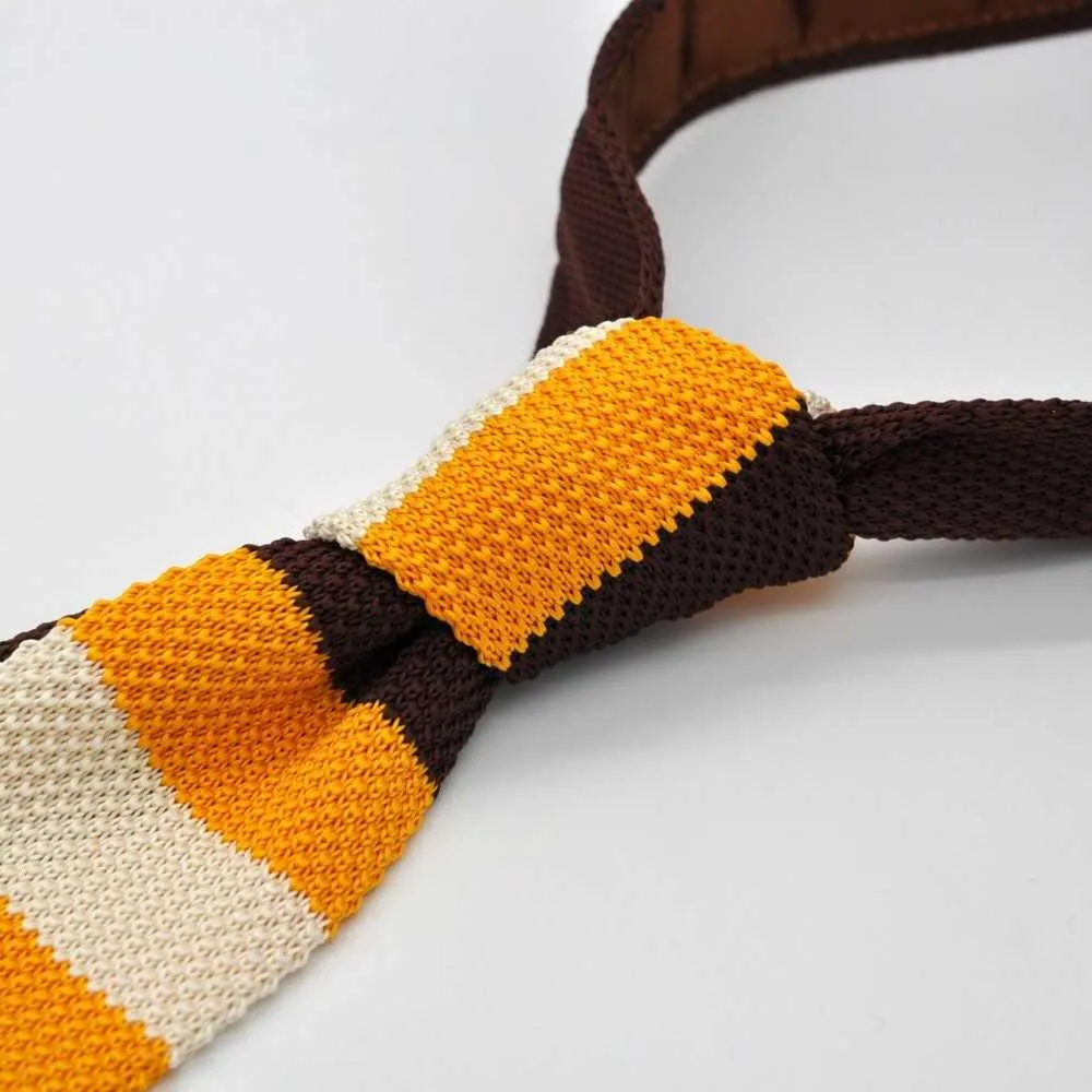 CRAVATE TRICOT MARRON, JAUNE ET BEIGE. BOUT CARRÉ. – Image 6